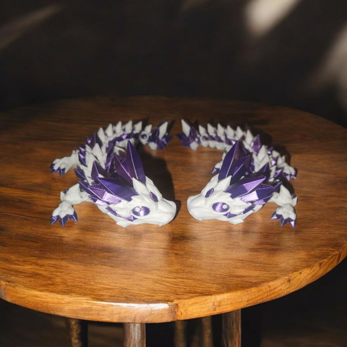 Art.023 Baby Flexi Kristalldrache | 3D-gedruckter beweglicher Drache | 18,0 cm lang | PLA Silk Lila weiß Deko & Geschenk für Fantasy-Fans Art.023