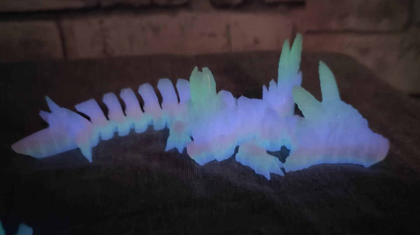 Art 0121 Flexi Leucht Axolotl mit Flügel | 3D-gedruckter beweglicher Axolotl | ca. 18,5 cm lang | PLA bunt leuchtend Deko & Geschenk für Fantasy-Fans Art 0121