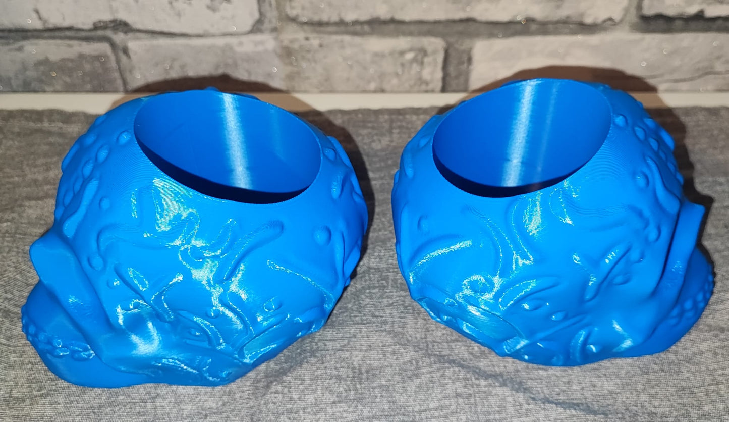 Art 0149 Deko Totenkopf | 3D-gedruckter Stiftehalter/behälter | 10cm Höhe & 13,5cm Tiefe | PLA blau Deko Home Geschenk Art 0149