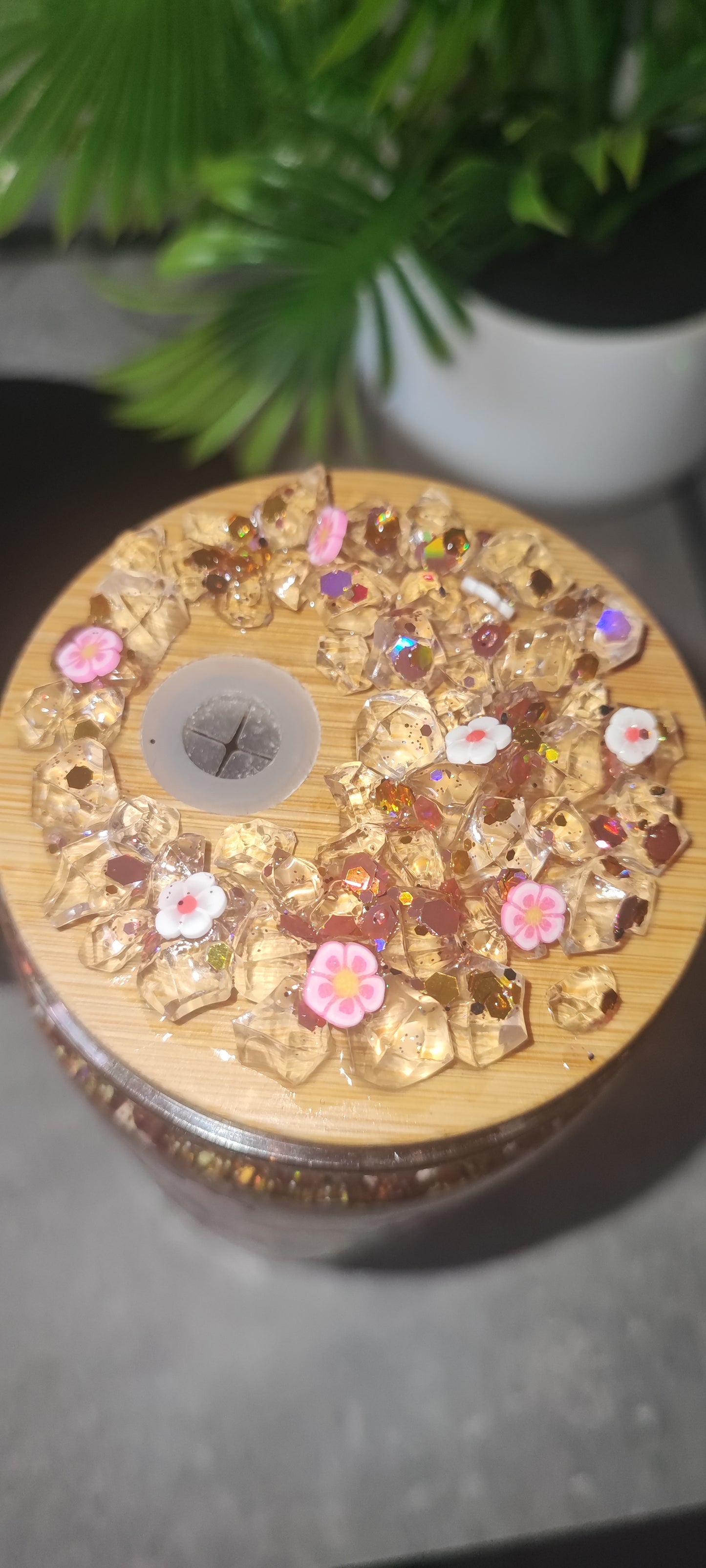 Glitzer Becher mit UV Dtf Aufkleber inkl Strohhalm Deko Deckel Kunststoff Blumen Bienen
