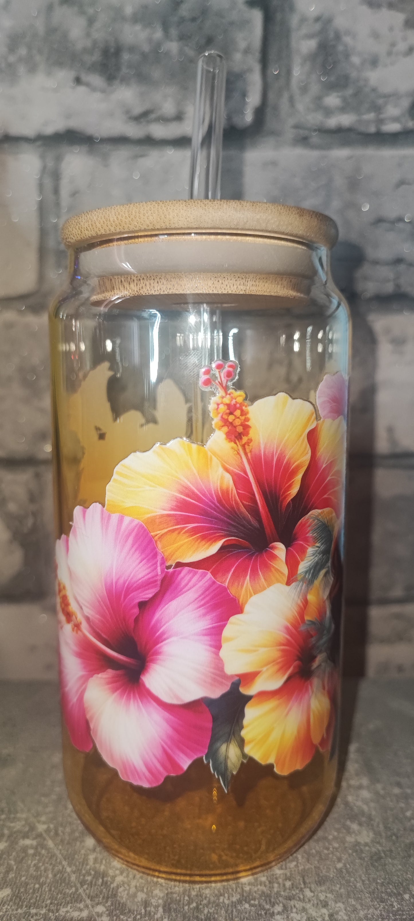 Gelber Glasbecher Becher mit Bambus Deckel +UV Dtf Aufkleber inkl Glasstrohhalm - Glas - Frau