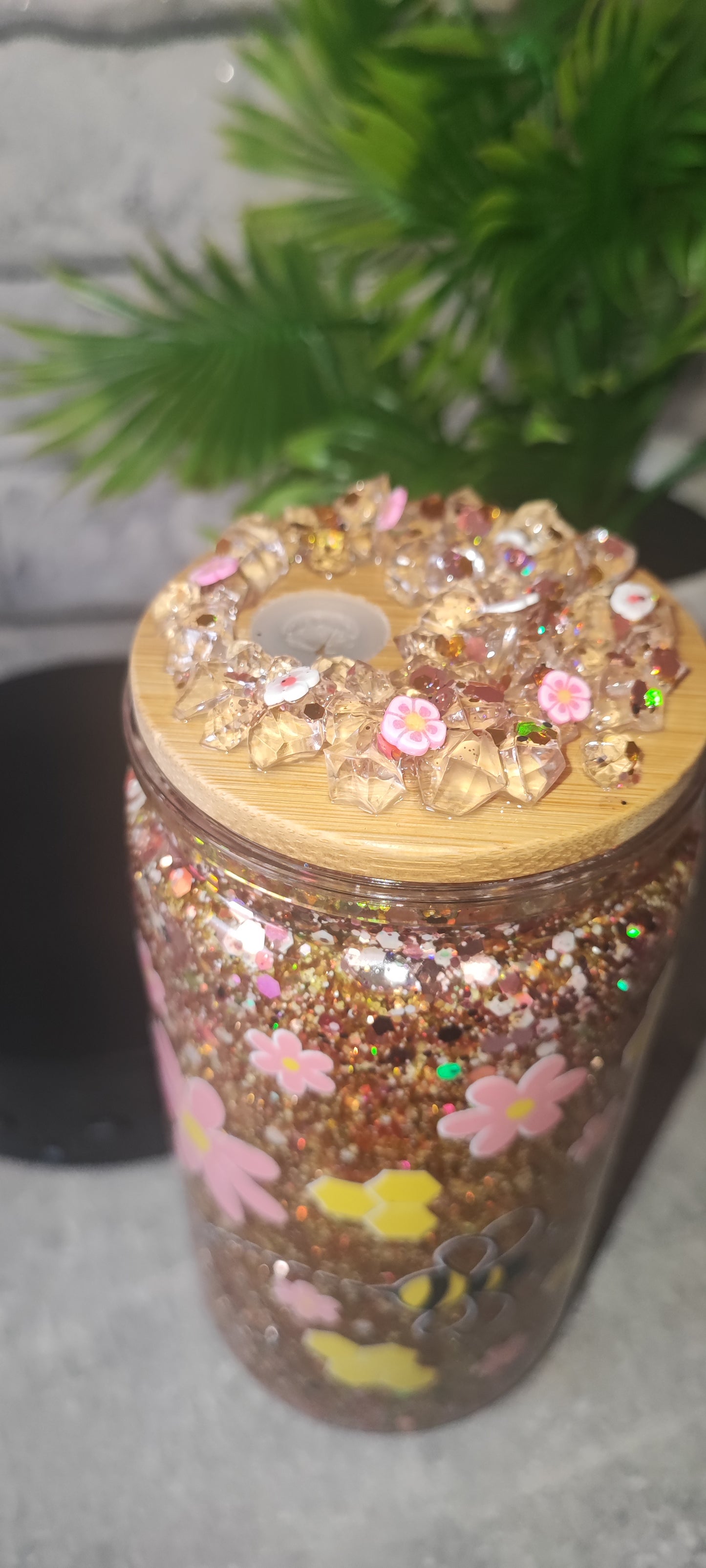 Glitzer Becher mit UV Dtf Aufkleber inkl Strohhalm Deko Deckel Kunststoff Blumen Bienen