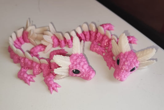 Art 0111 Flexi Axolotl | 3D-gedruckter beweglicher Axolotl | ca. 18 cm lang | PLA weiß/rosa Deko & Geschenk für Fantasy-Fans Art 0111