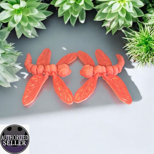 Art 053 Flexi Libelle | 3D-gedruckte bewegliche Libelle | ca. 12,5 cm lang | Flügelspannweite 13 cm | PLA Farbverlauf Deko & Geschenk für Fantasy-Fans Art 053