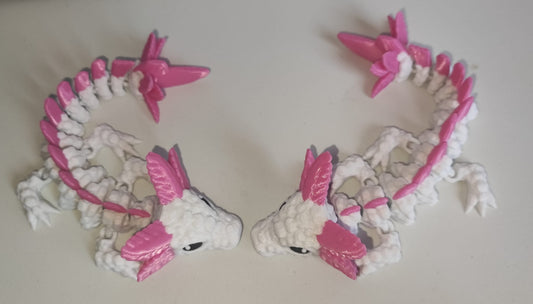 Art 0108 Flexi Axolotl | 3D-gedruckter beweglicher Axolotl | ca. 18 cm lang | PLA weiß/rosa Deko & Geschenk für Fantasy-Fans Art 0108