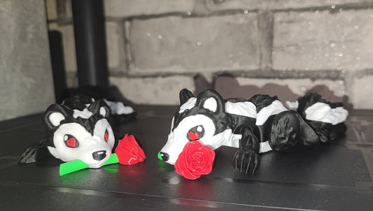Art 093 Stinktier mit Rose Deko| 3D-gedruckt | 17cm lang | PLA schwarz/weiß/rot/grün Deko Home Geschenk Art 093