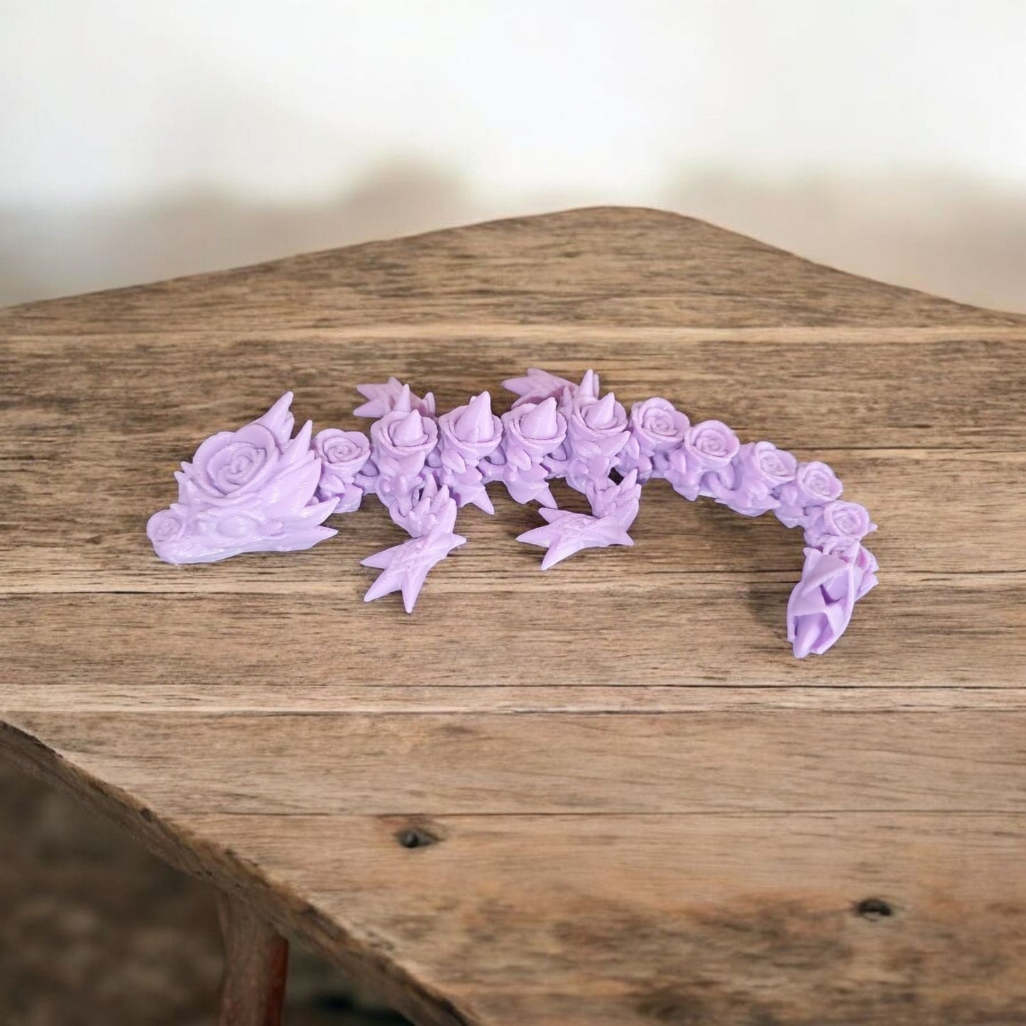 Art. 068 Flexi Flieder-Rosen-Drachen | 3D-gedruckter beweglicher Drache | ca.16 cm lang | PLA Deko & Geschenk für Fantasy-Fans Art. 068