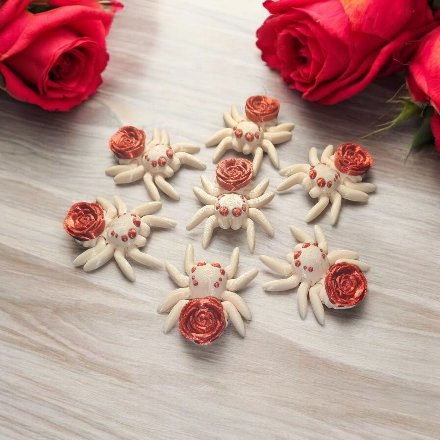 Art.016 Kleine Flexi Rosenspinne | 3D-gedruckte | ca. 4,8 x 4,0cm | PLA Silk Deko & Geschenk für Fantasy-Fans Art.016
