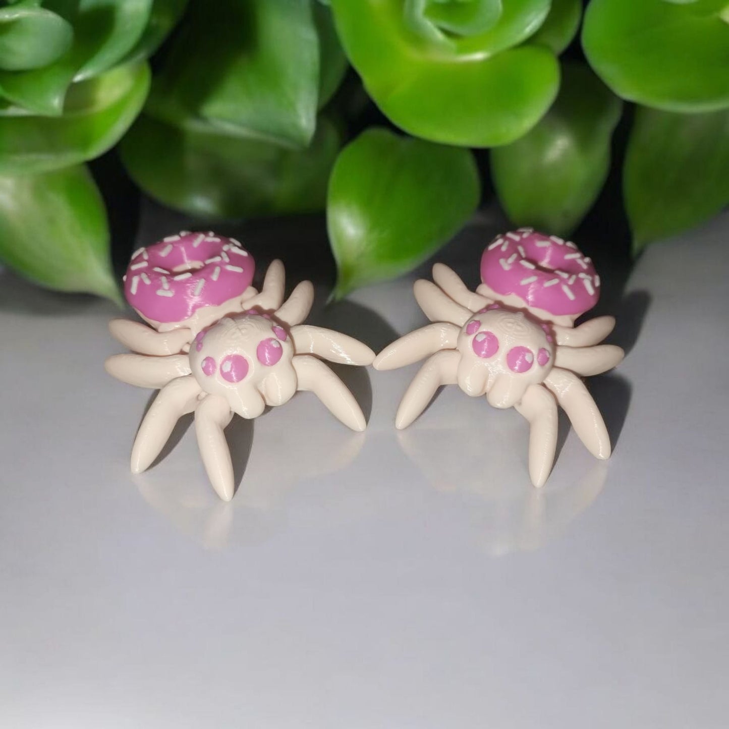 Art.031 Süße Flexi Donut Spinne| 3D-gedruckter beweglicher Drache | 8 cm lang | PLA Deko & Geschenk für Fantasy-Fans Art.031