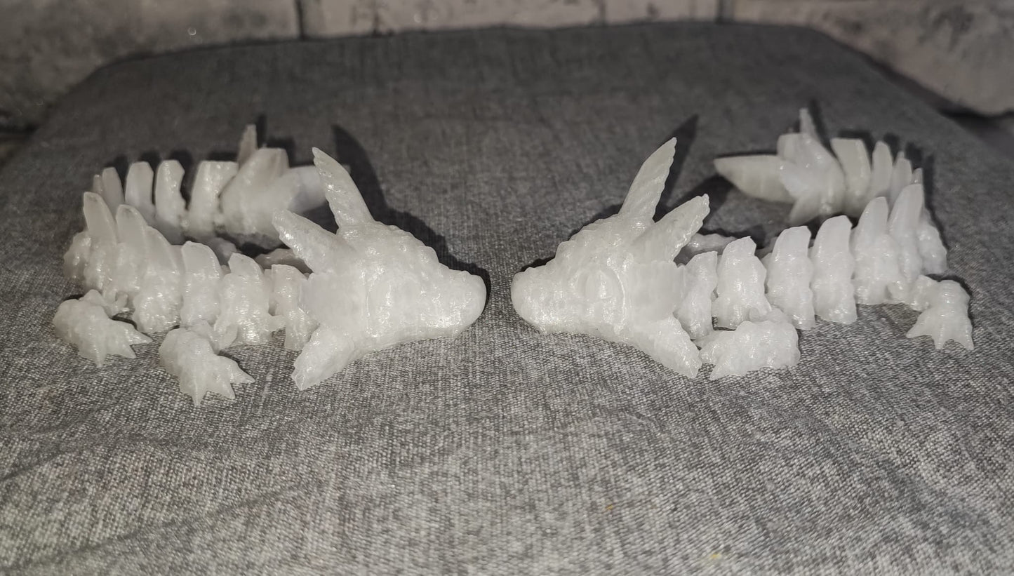Art 0120 Flexi Leucht Axolotl | 3D-gedruckter beweglicher Axolotl | ca. 18 cm lang | PLA bunt leuchtend Deko & Geschenk für Fantasy-Fans Art 0120