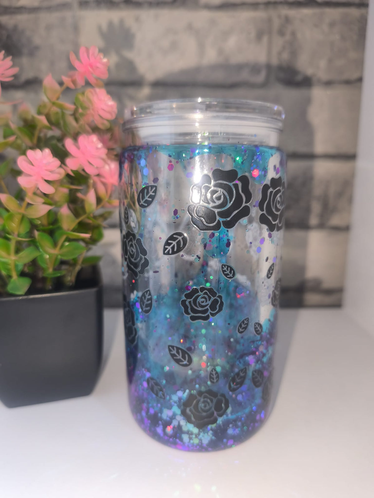 Lava Becher mit UV Dtf Aufkleber inkl Strohhalm - Kunststoff - Maus mit Blumen