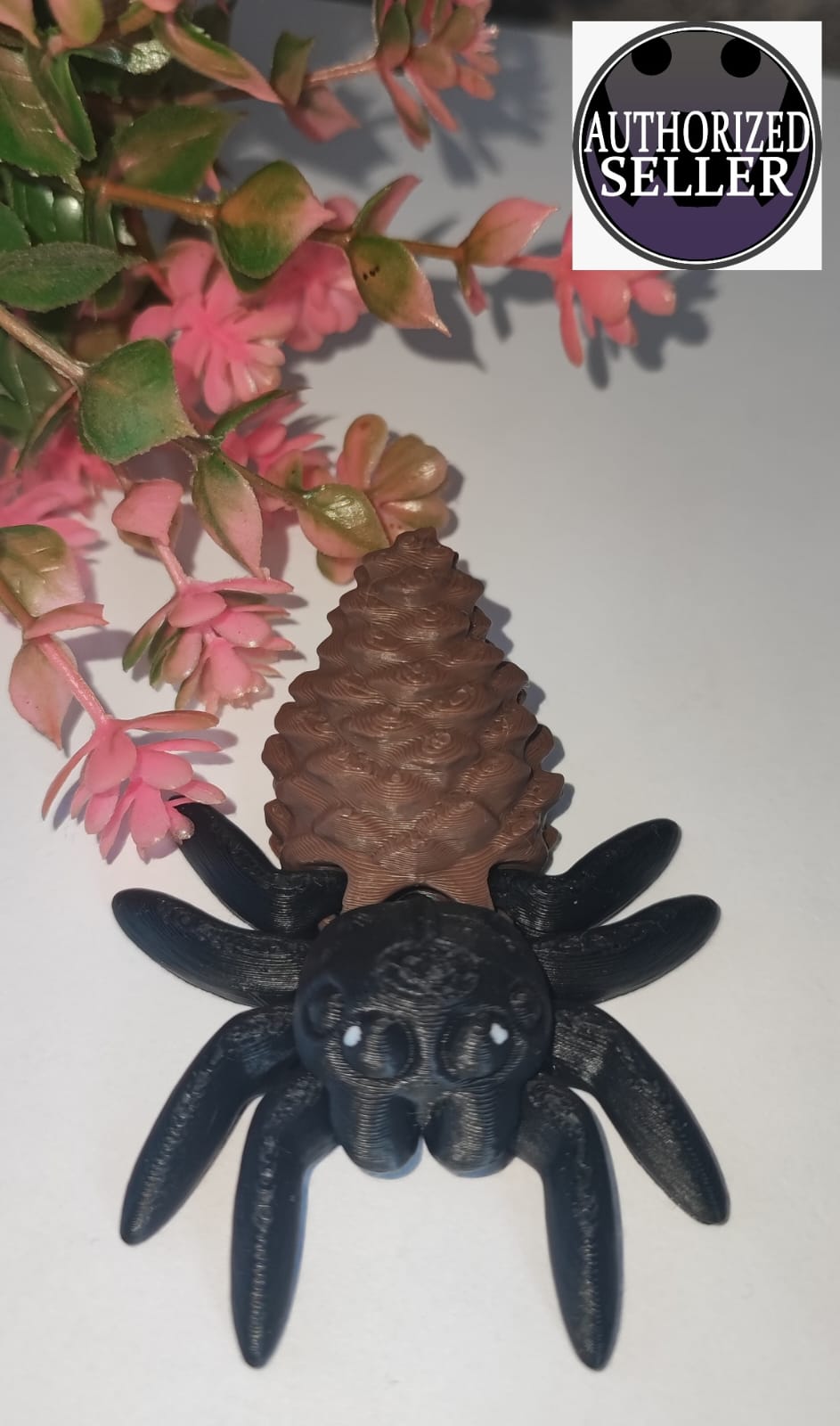 Flexi Spinne mit Tannnenzapfen| 3D-gedruckt| ca 7cm*5,5cm breit | PLA braun schwarz Deko & Geschenk für Fantasy-Fans Art 0383