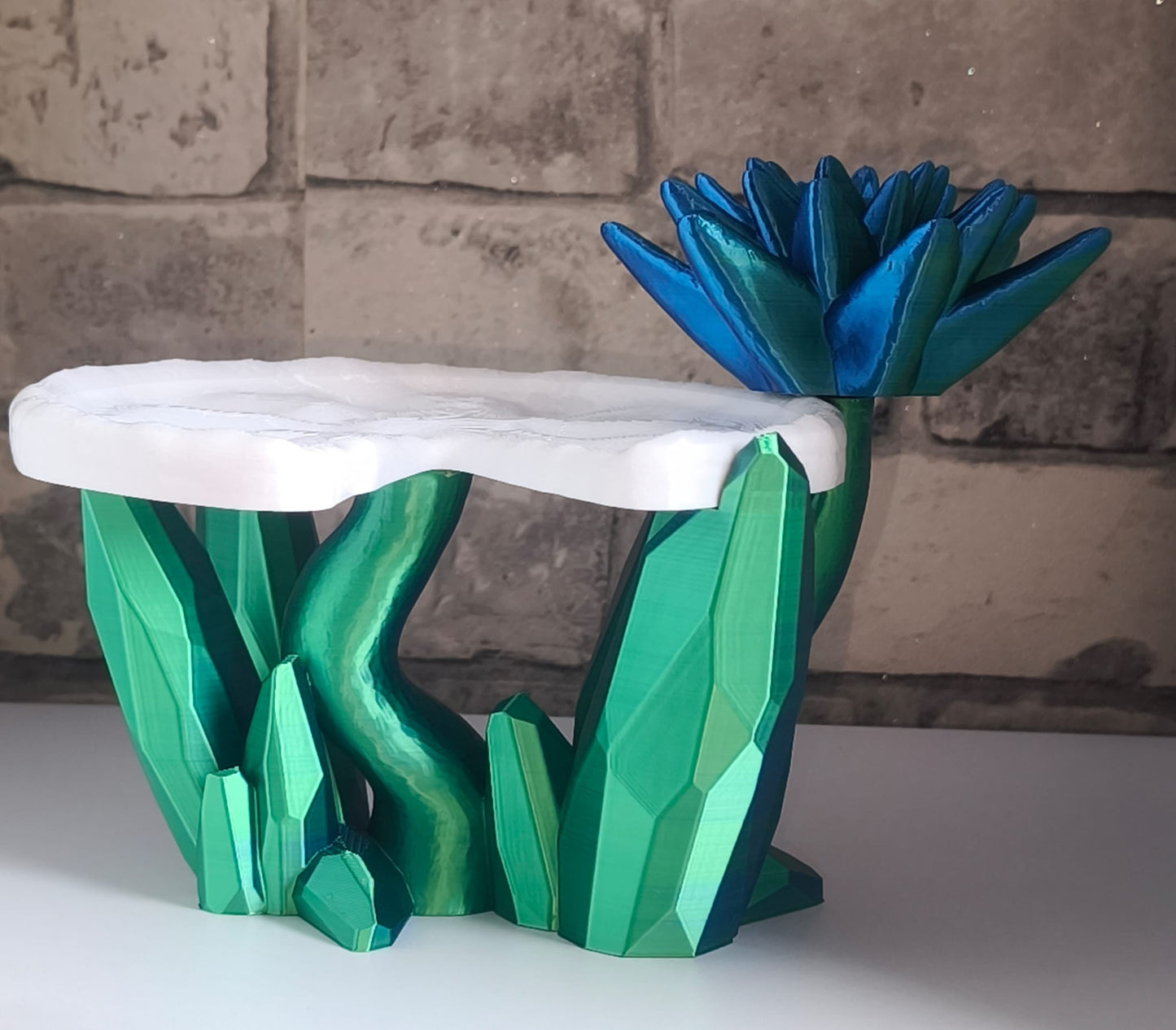 Seerosenblatt getragen von Kristallen mit Seerose| 3D-gedruckt| ca. 15*21,5 cm | PLA Silk blau grün Art Nr 0410