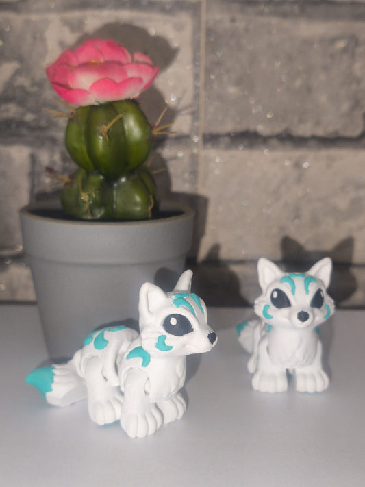 Art Nr 0355 Katze mit 3fach Schwänzchen| 3D-gedruckt| ca. 5,0cm hoch*6,5cm lang | PLA Deko & Geschenk für Fantasy-Fans