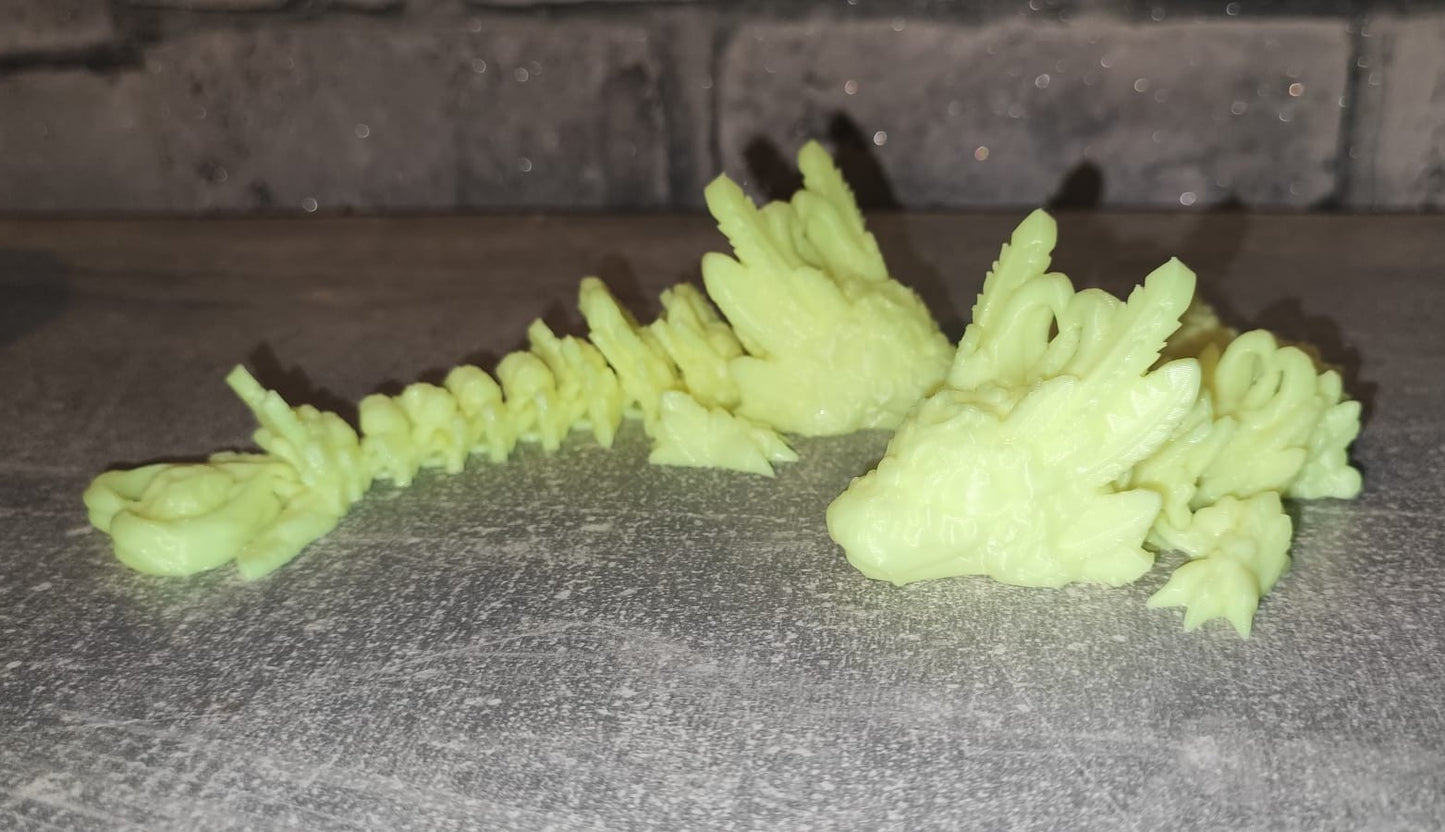 Art. 0185 Flexi Herz-Drache | 3D-gedruckter beweglicher Drache | ca. 15cm cm lang | PLA hellgelb Deko & Geschenk für Fantasy-Fans Art. 0185