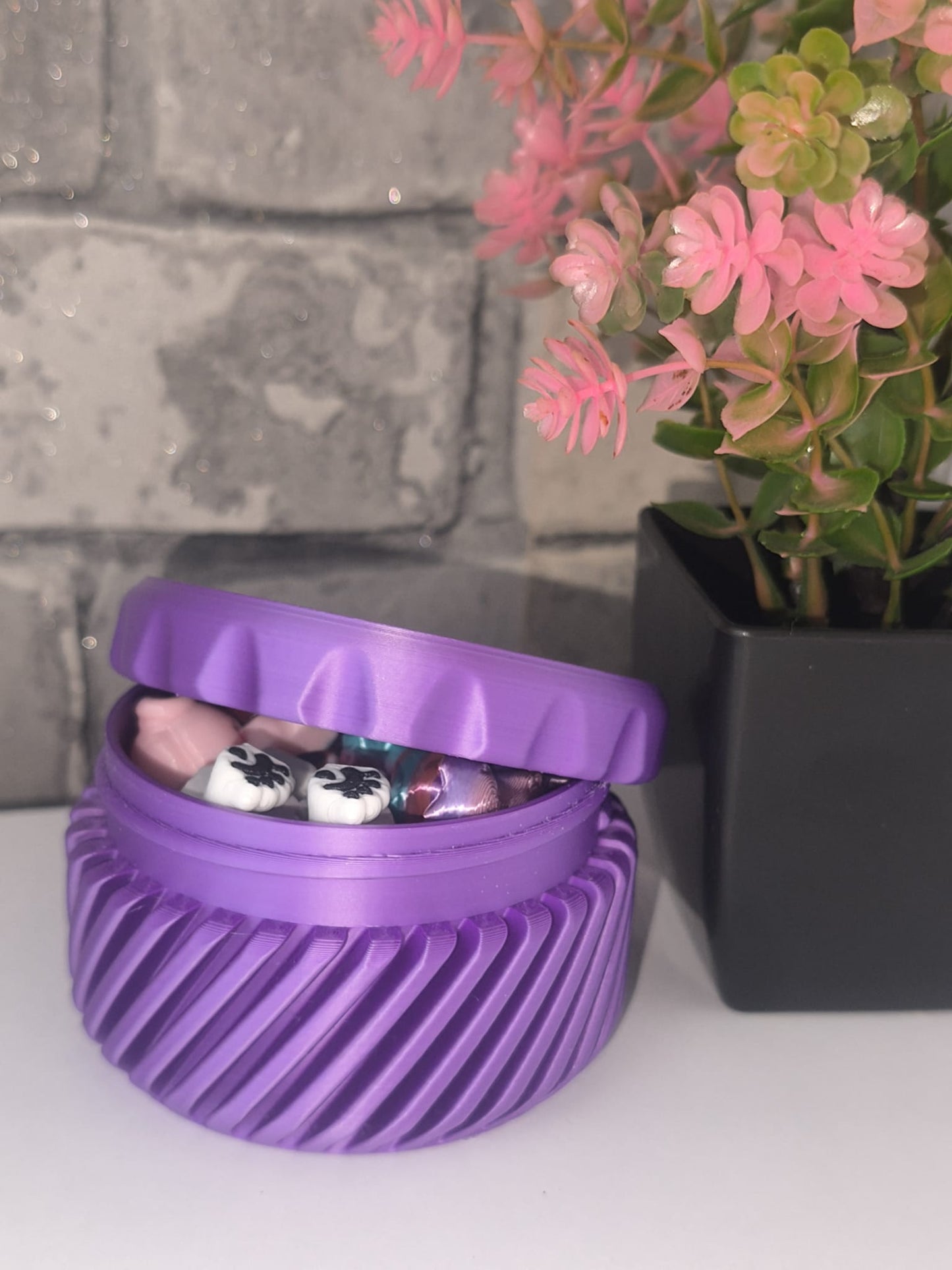 Kleine Überraschungsdose mit 3D-gedruckten Flexi-Figuren Art.Nr. D-011