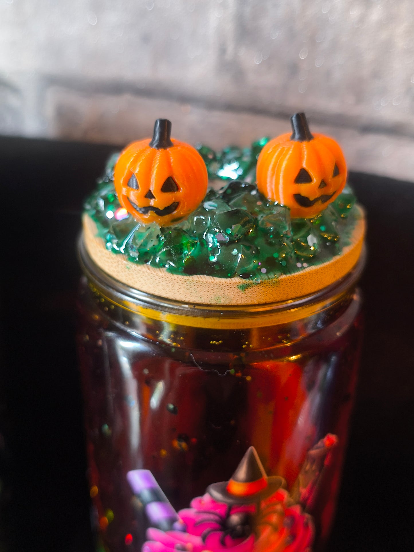 Grün/Orange Lava Becher mit Deko Deckel 3D Druck inkl Strohhalm - Kunststoff - Halloween