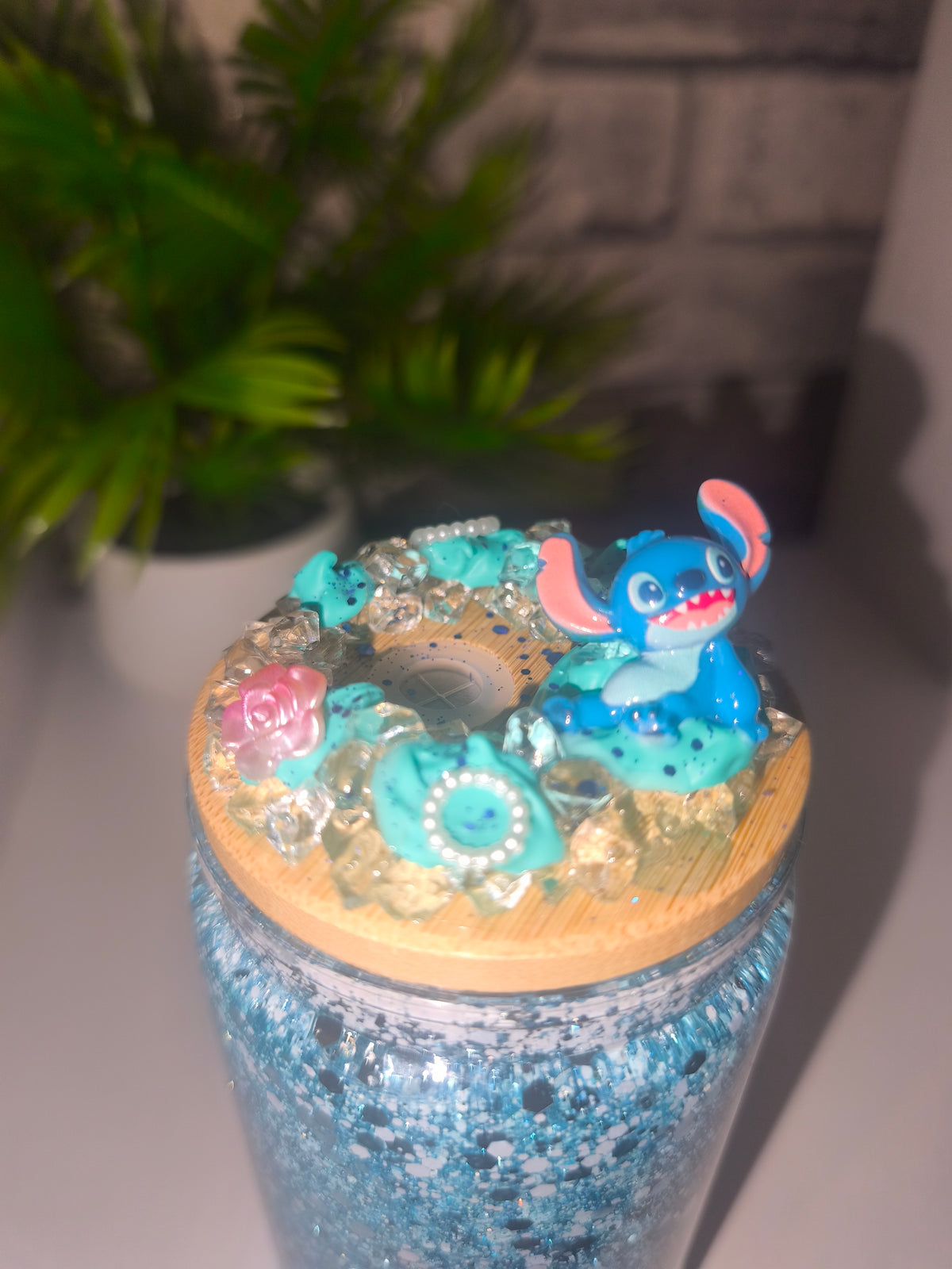 Glitzer Becher mit UV Dtf Aufkleber inkl Strohhalm - Deko Bambus Deckel Kunststoffsahne