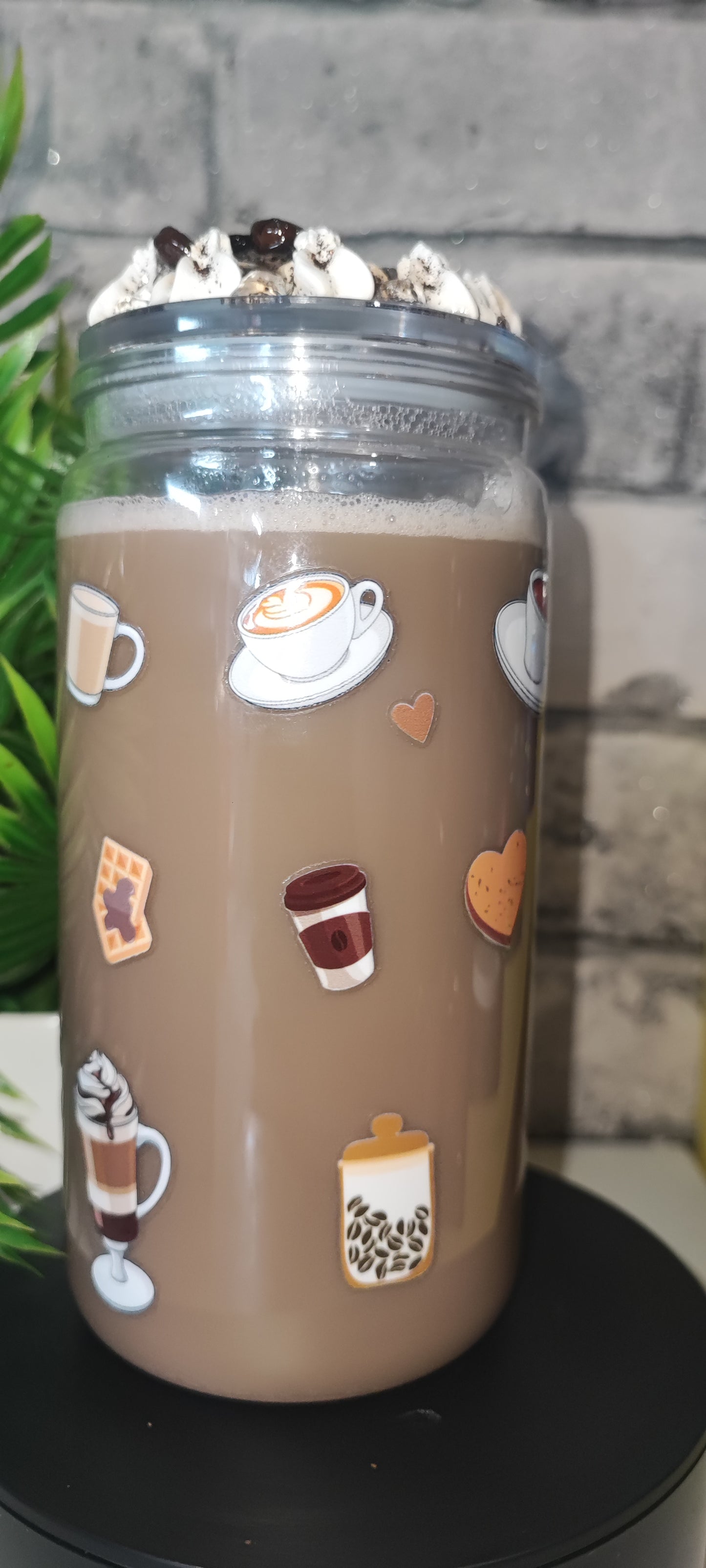Kaffee inspirierter Becher mit UV Dtf Aufkleber inkl Strohhalm und Deko Deckel