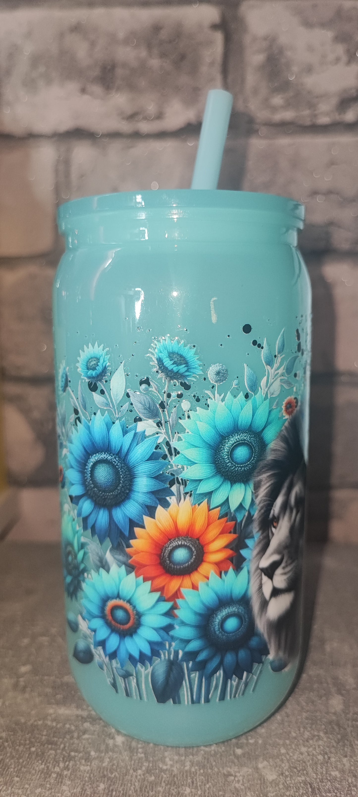 Hellblauer Becher mit Bambus Deckel +UV Dtf Aufkleber inkl Strohhalm - Kunststoff - Frau