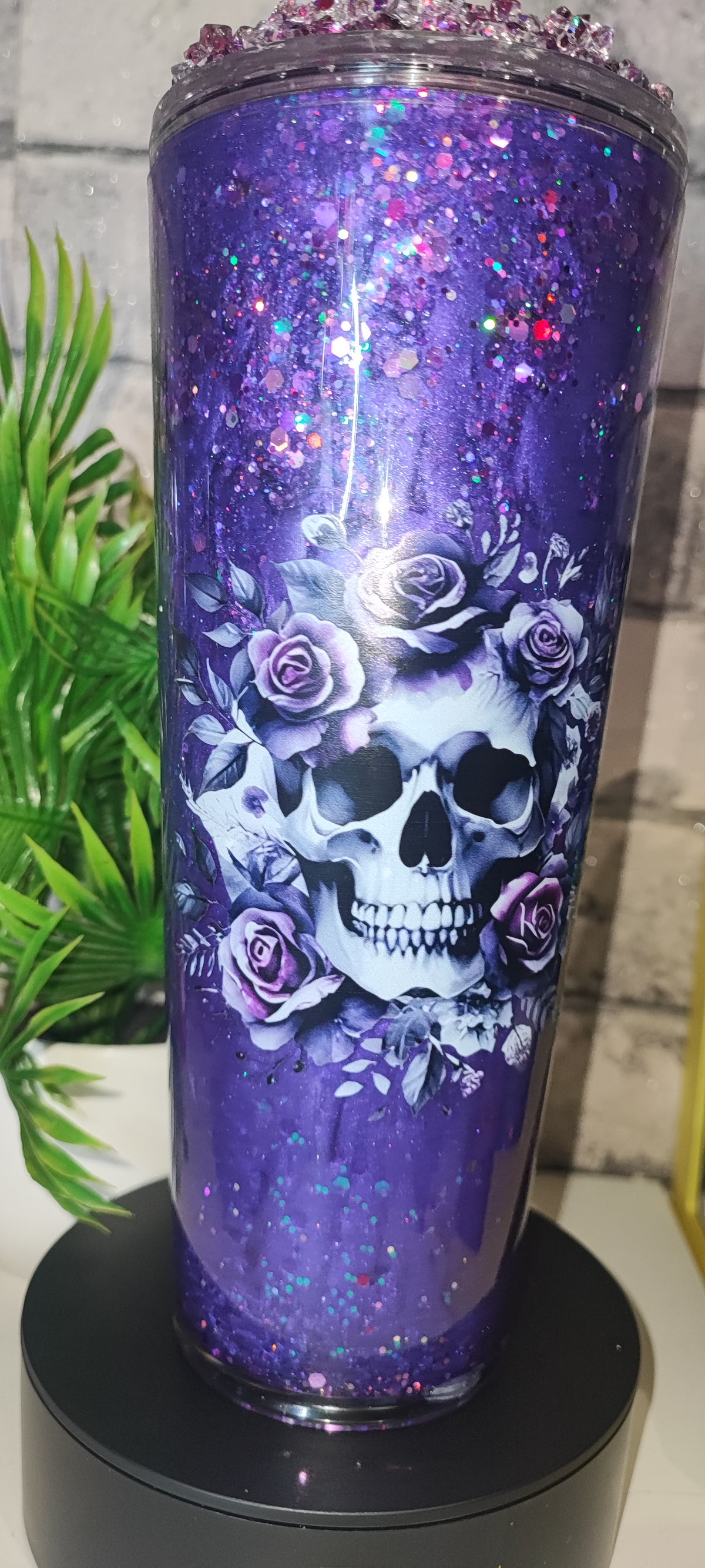 Großer glänzender Glitzer Becher mit UV Dtf Aufkleber inkl Strohhalm Kunststoff Deko Deckel
