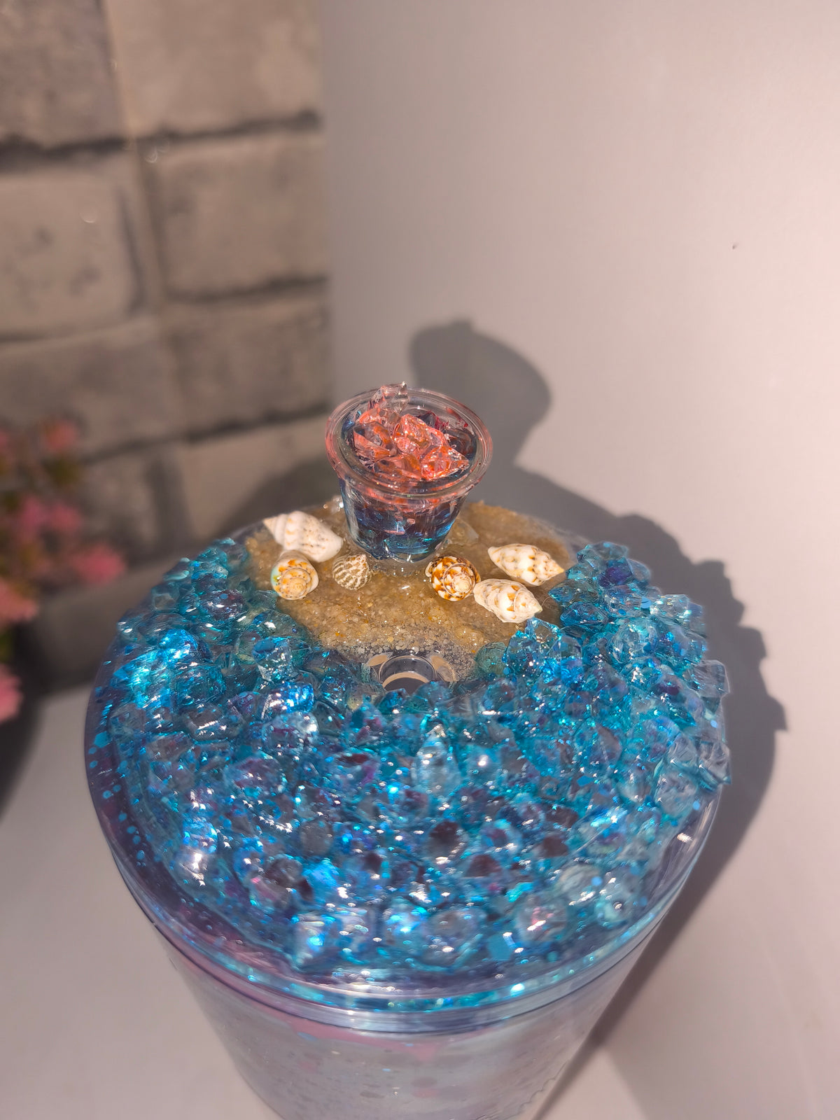 Großer Lava Becher mit UV Dtf Aufkleber inkl Strohhalm Kunststoff - Deko Deckel Strand