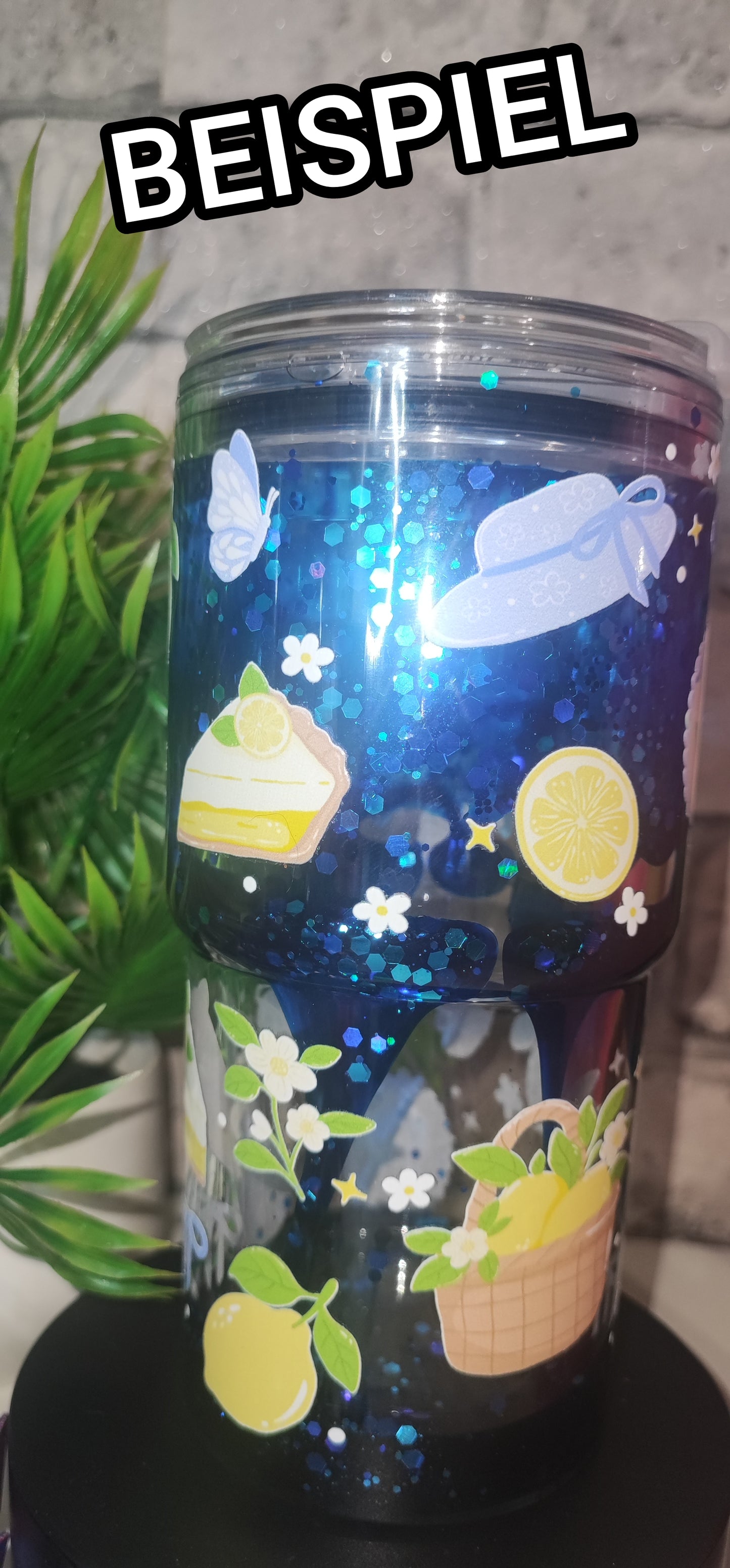 Individueller Becher mit UV Dtf Aufkleber inkl Strohhalm Kunststoff ca 18cm Höhe