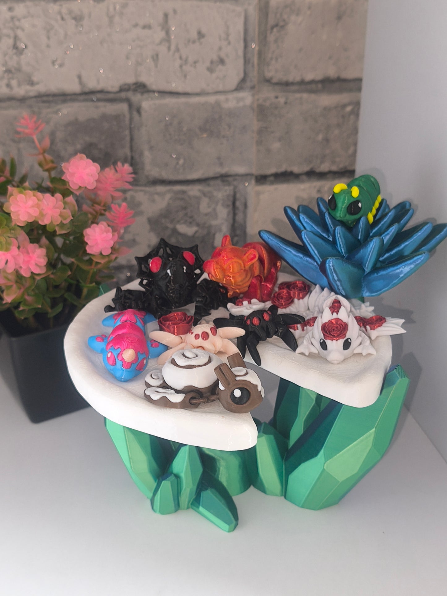 Inklusive Flexis! Seerosenblatt getragen von Kristallen mit Seerose| 3D-gedruckt| ca. 15*21,5 cm | PLA Silk blau grün