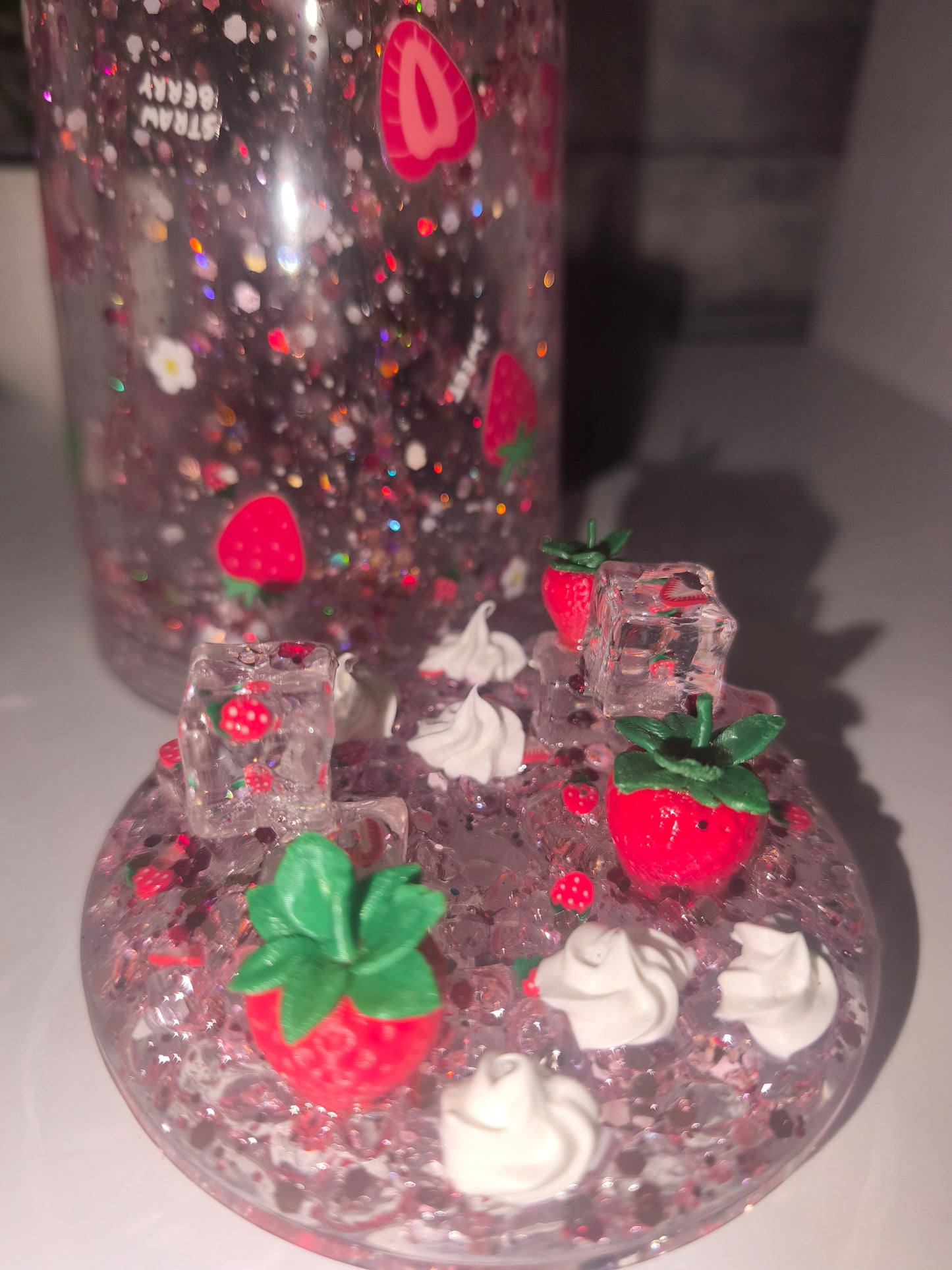 Zarter Erdbeere Lava Becher mit UV Dtf Aufkleber inkl Strohhalm - 3D Druck Deckel