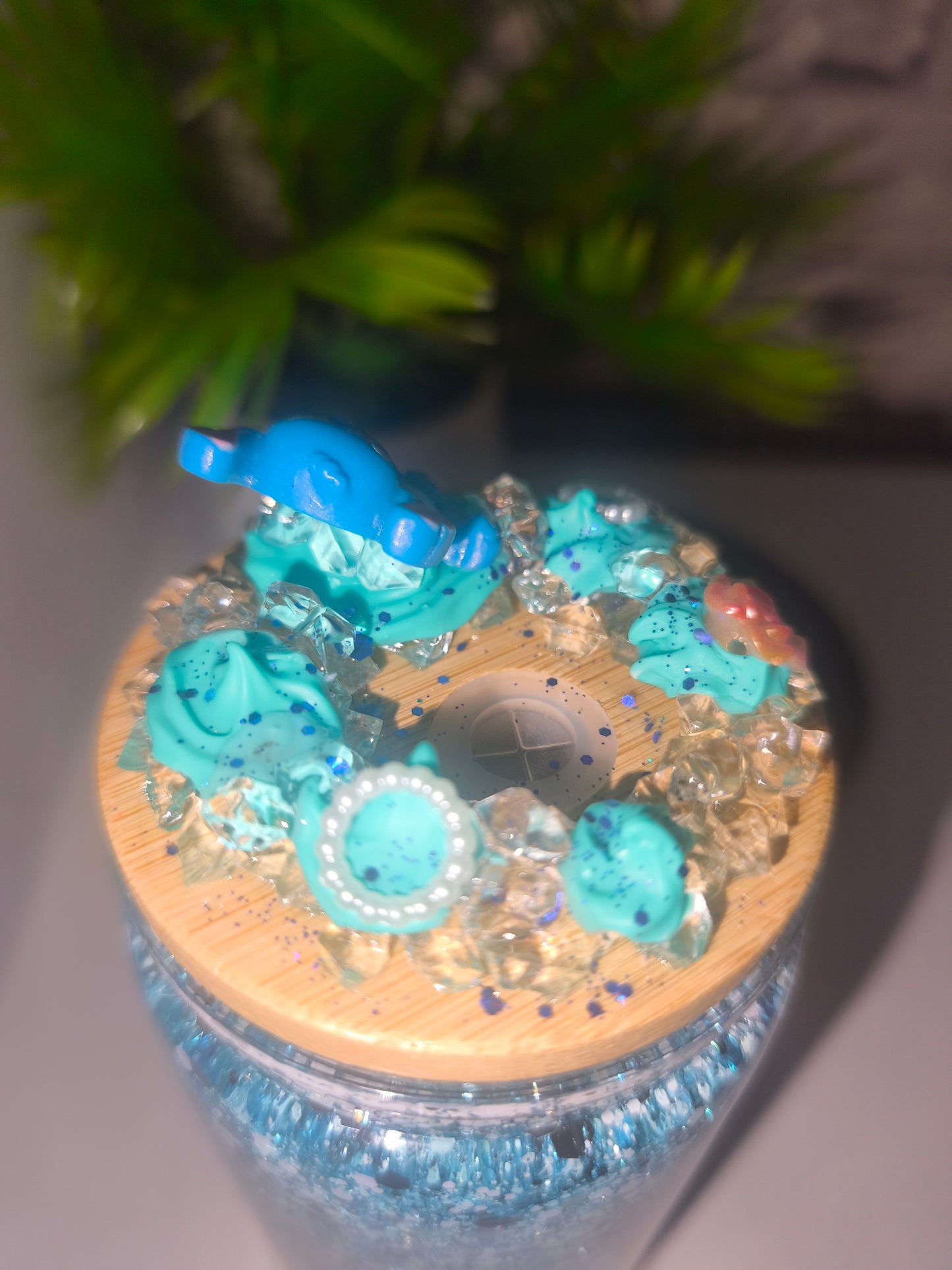 Glitzer Becher mit UV Dtf Aufkleber inkl Strohhalm - Deko Bambus Deckel Kunststoffsahne