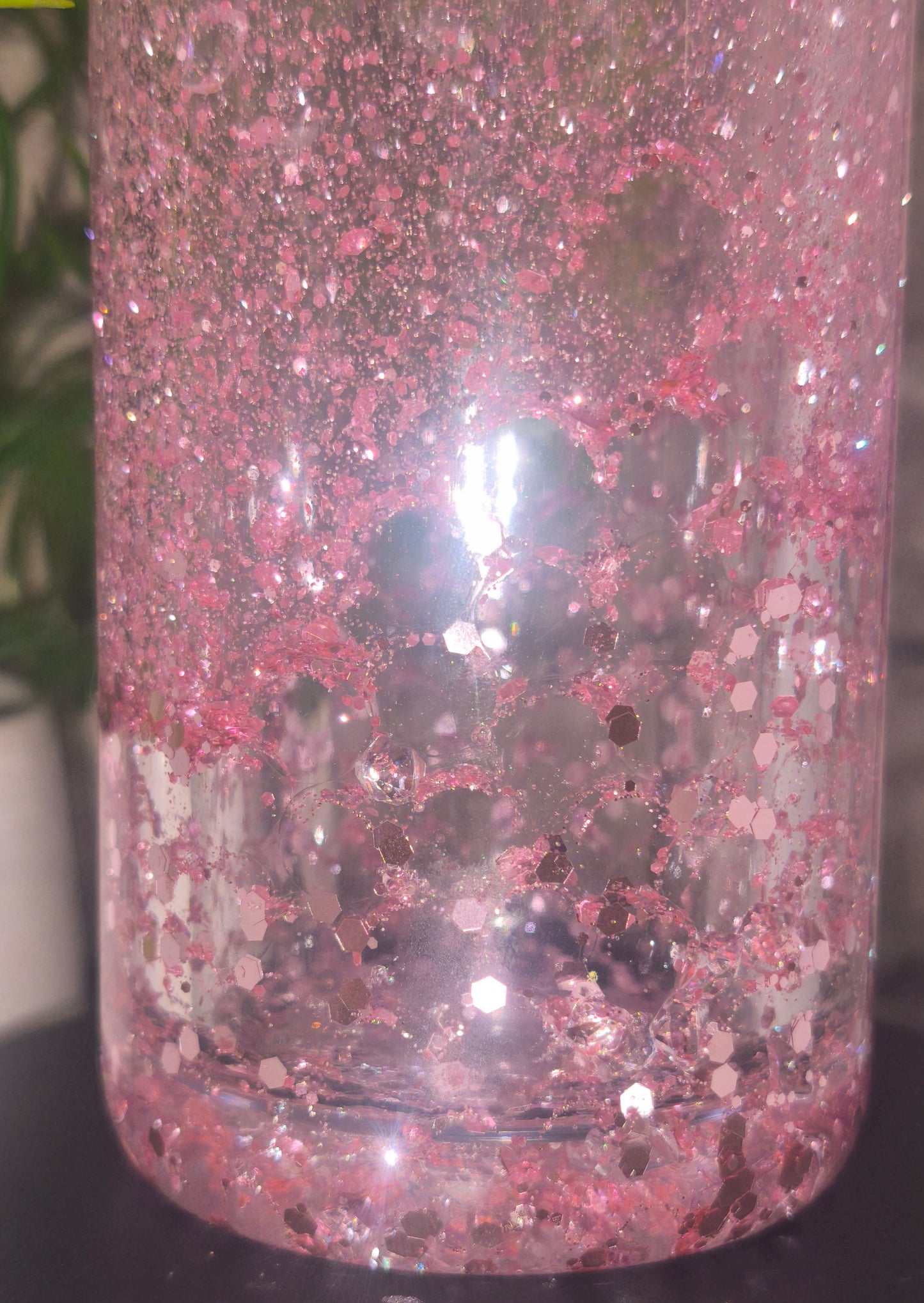 Glitzer Becher mit Eiswürfeln - Wasserperlen mit UV Dtf Aufkleber inkl Strohhalm Kunststoff